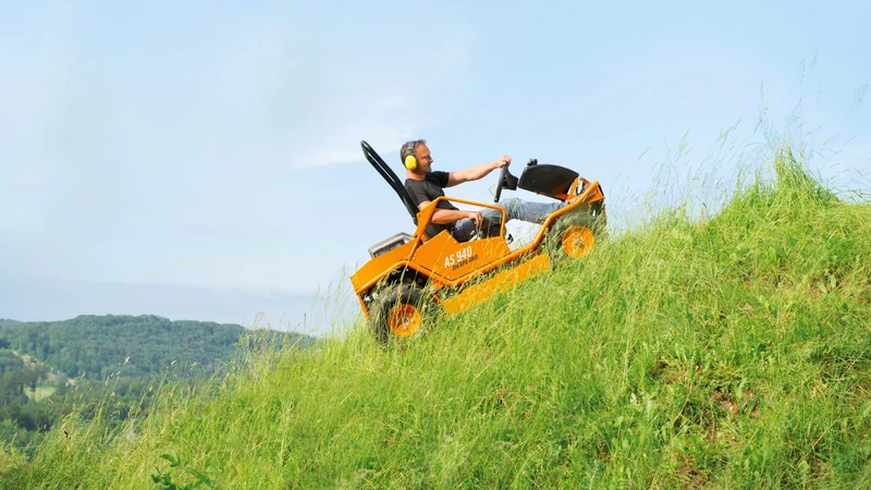 AS 940 Sherpa 4WD B&S Hochgras- Aufsitzmäher